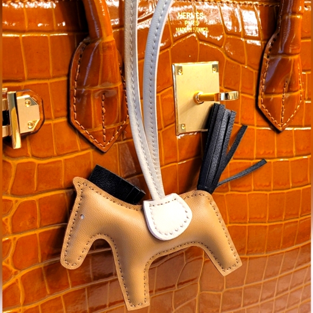 HERMÈS RODEO CHARM PEGASE ✨️ - Picture 5 of 15